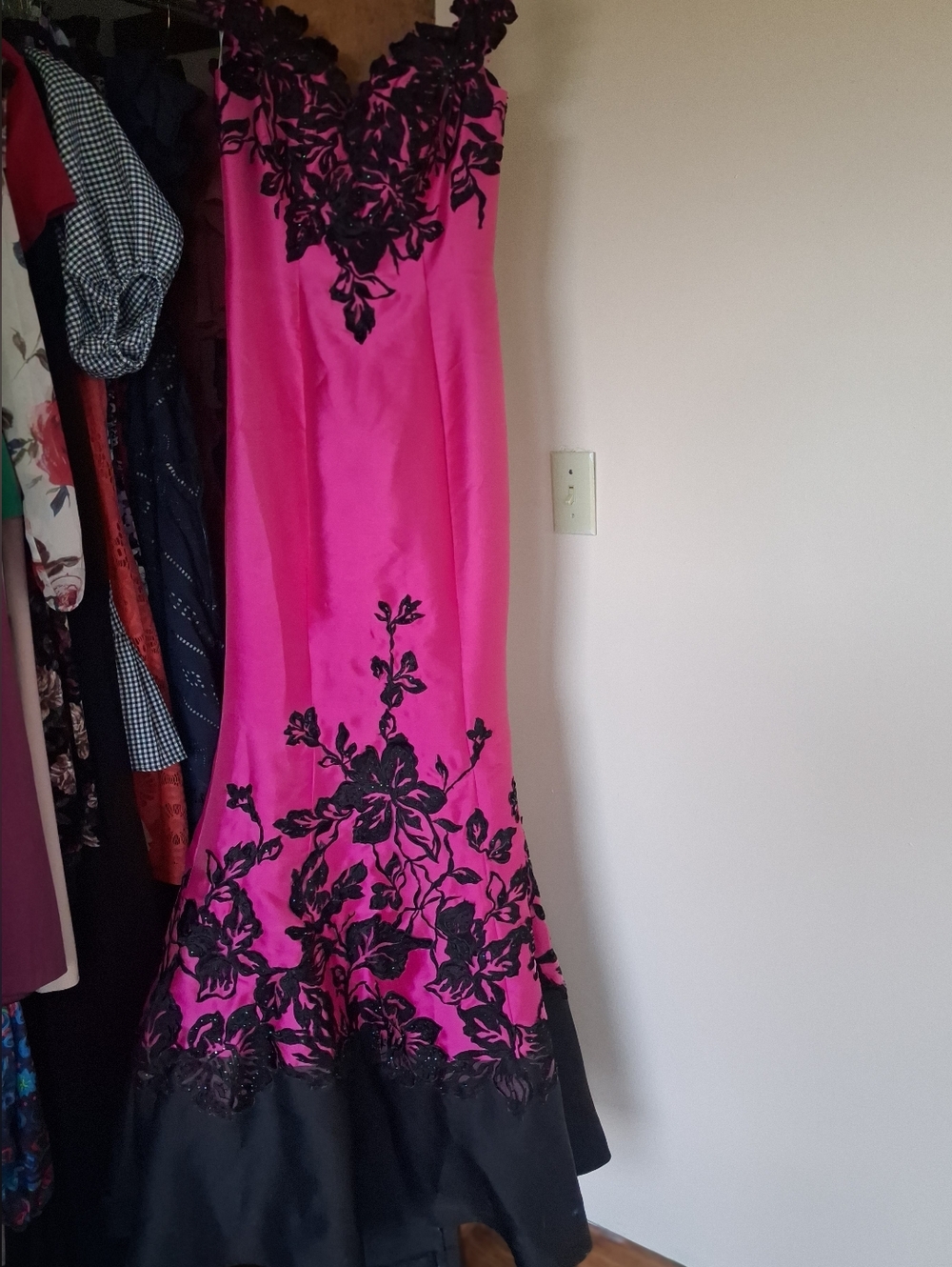 ellie wilde Hot Pink Formal Gown